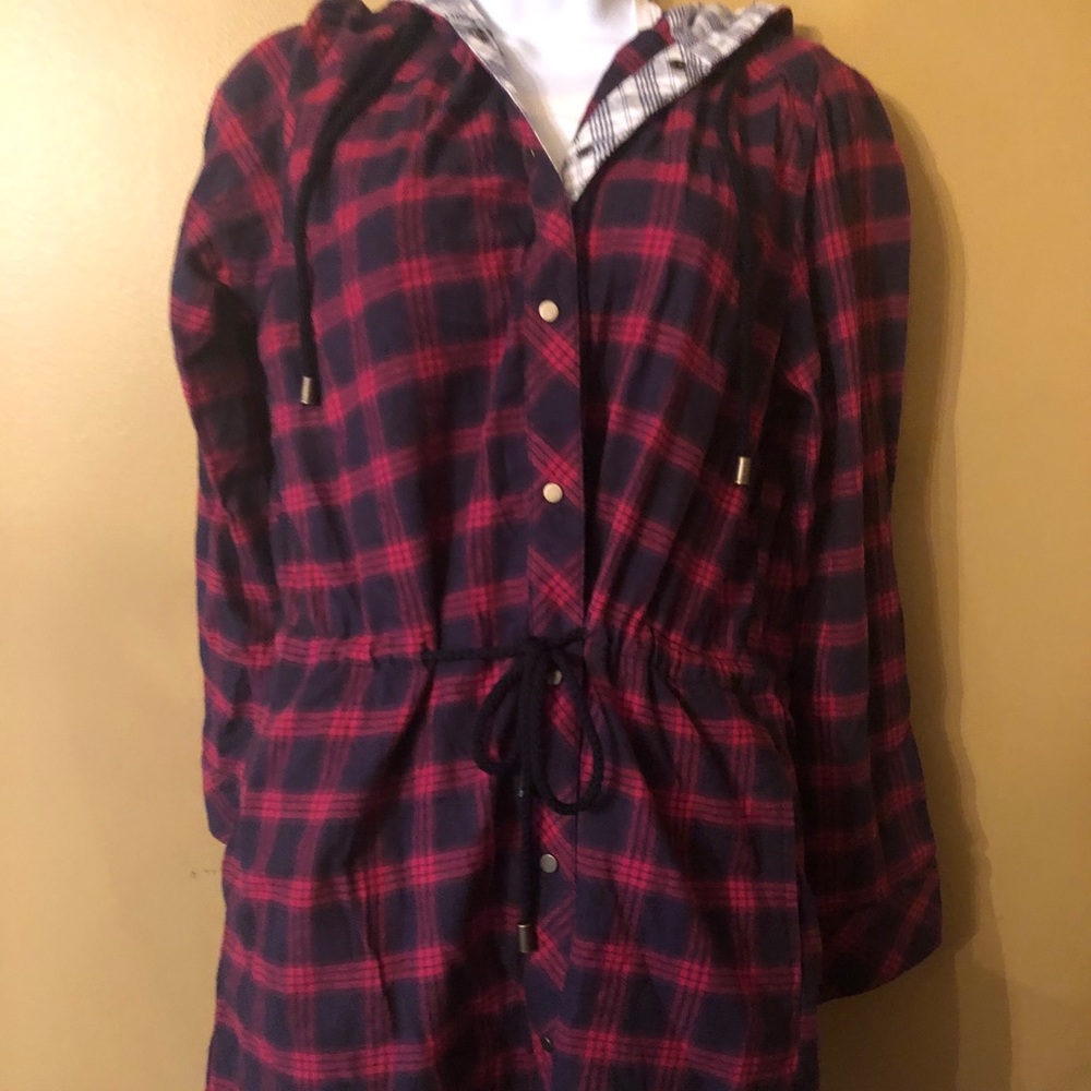 Simply Noelle plaid hooded jacket never worn